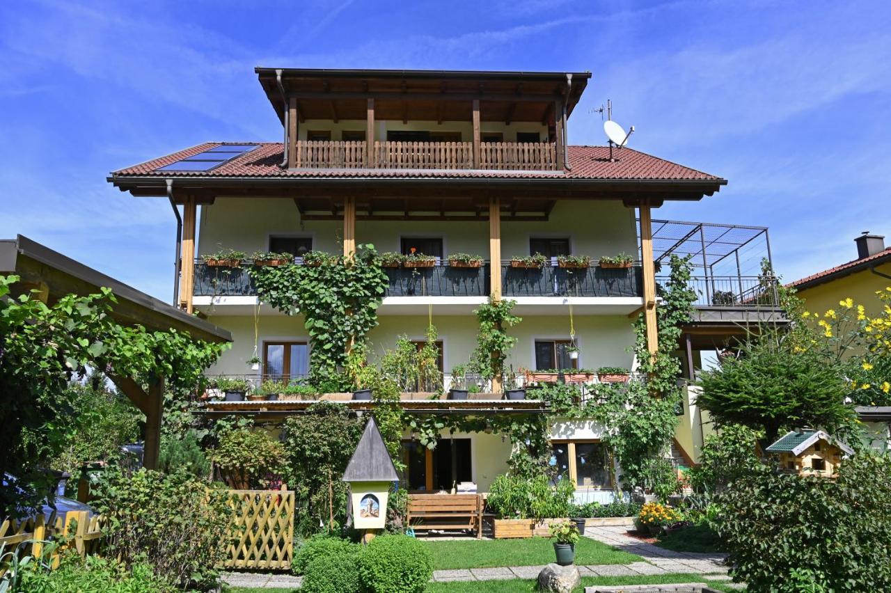 Appartement Mittagskogel フェルデン・アム・ヴェルターゼー エクステリア 写真